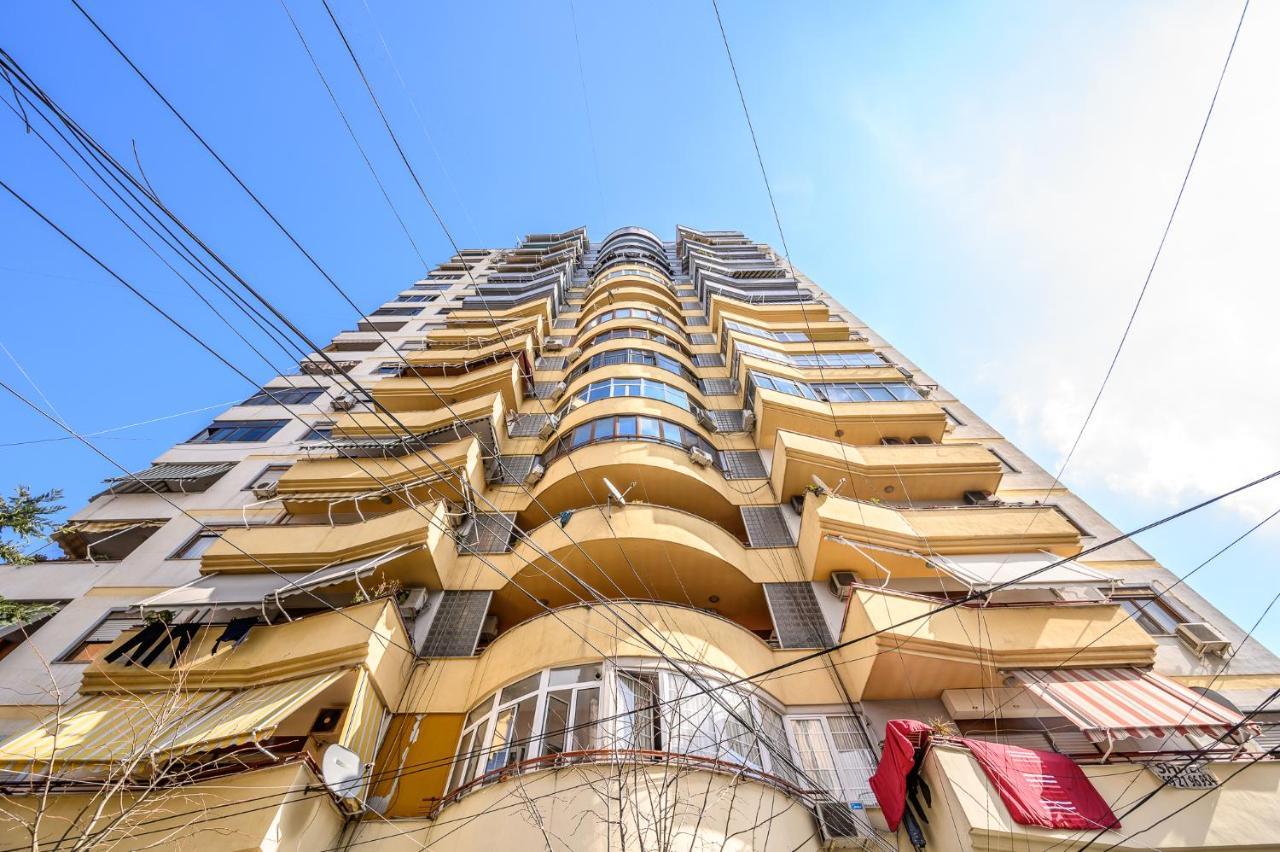 Miku Apartment-Modernly Designed Downtown Tirana Extérieur photo