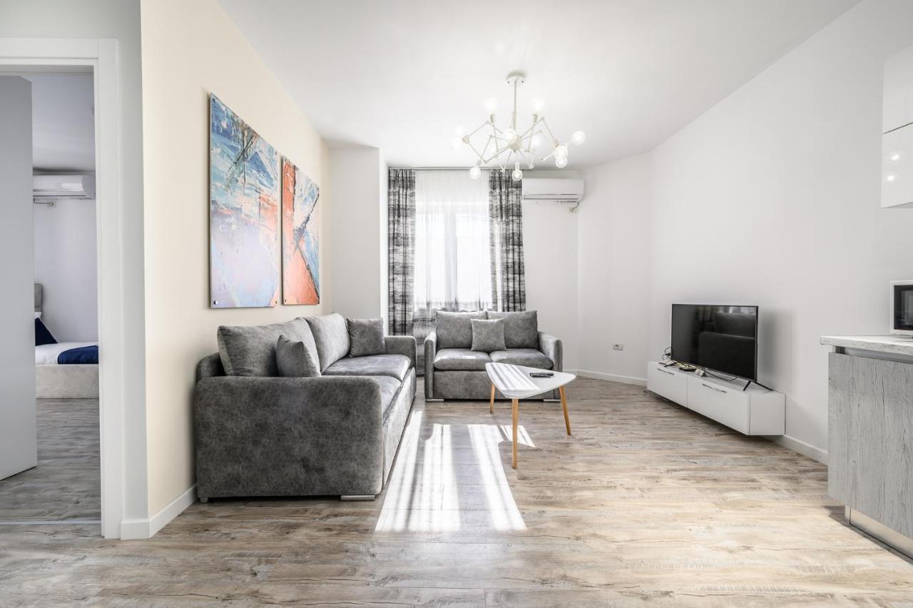 Miku Apartment-Modernly Designed Downtown Tirana Extérieur photo
