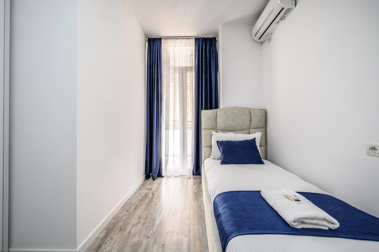 Miku Apartment-Modernly Designed Downtown Tirana Extérieur photo